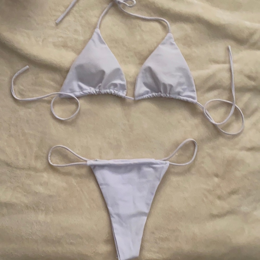 White finesse Hawaii set